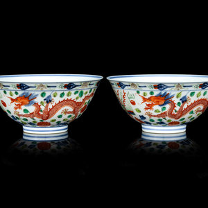 A Pair of Chinese Wucai Porcelain