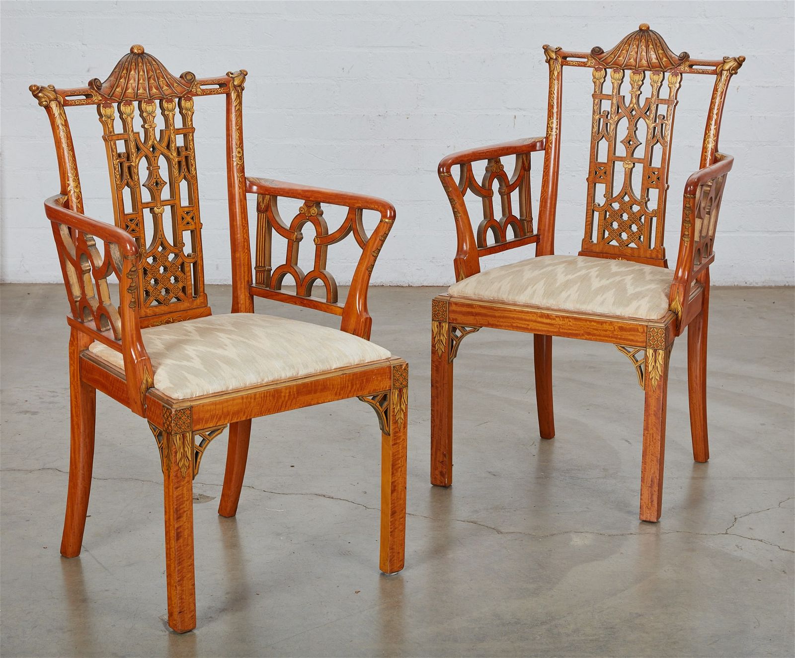 A PAIR OF CHINOISERIE STYLE