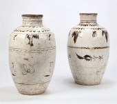 A PAIR OF CIZHOU GLAZED EARTHE