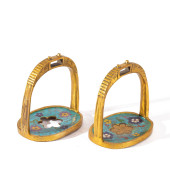 A PAIR OF CLOISONNE ENAMEL GIL