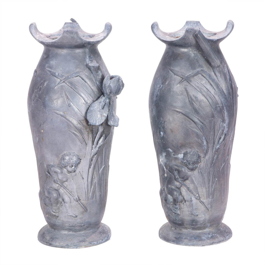 A PAIR OF CONTINENTAL ART NOUVEAU
