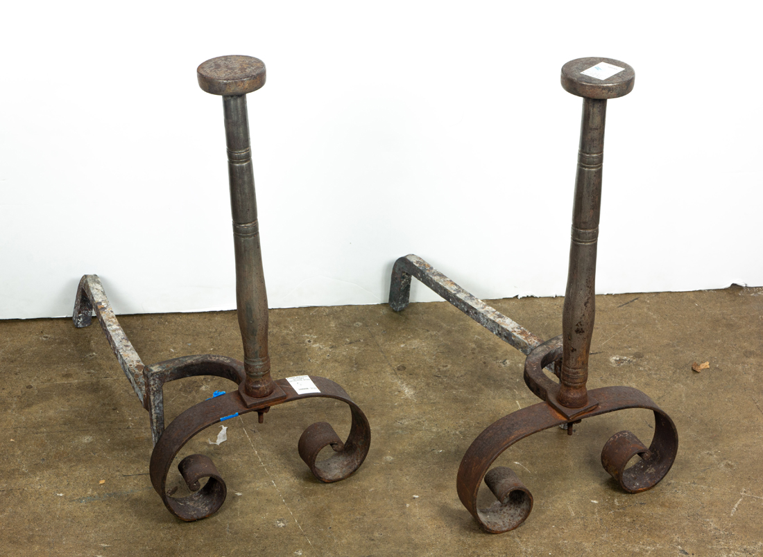 A PAIR OF CONTINENTAL BAROQUE