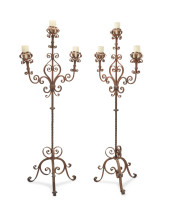 A PAIR OF CONTINENTAL BAROQUE-