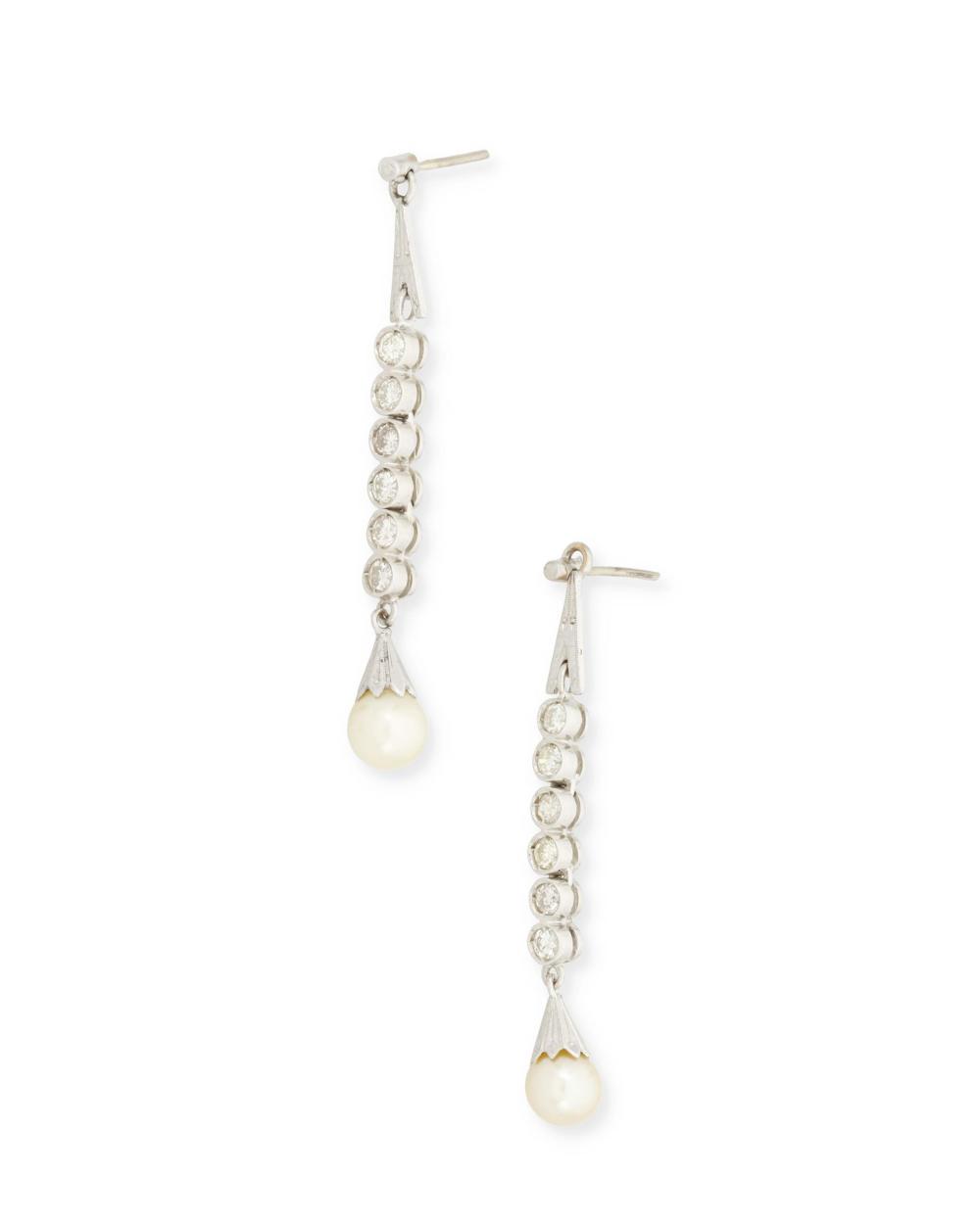A PAIR OF CULTURED PEARL AND