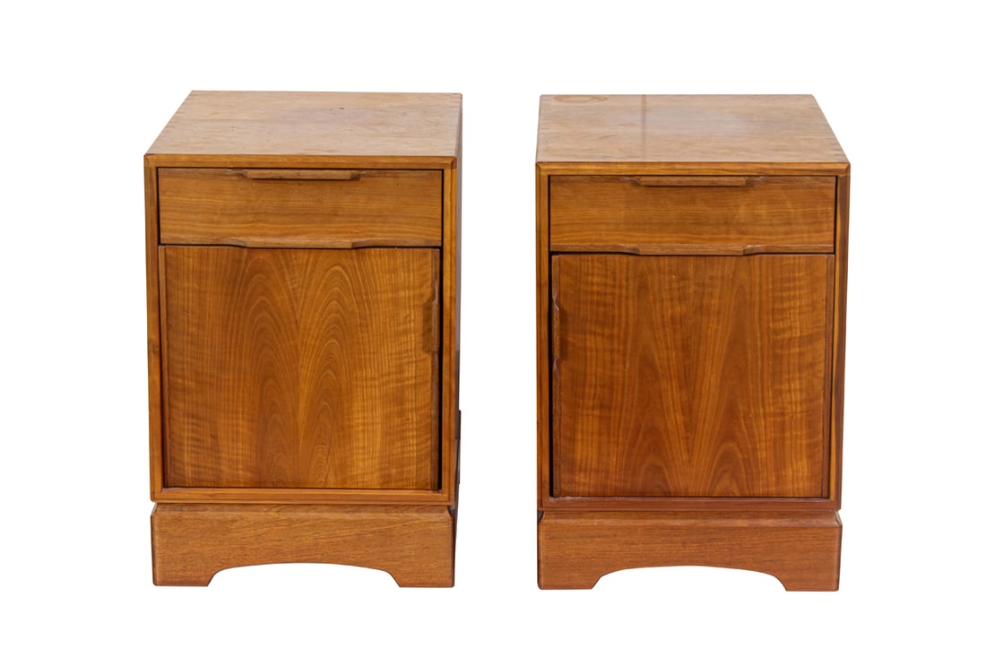 A PAIR OF CUSTOM ANTHONY KAHN