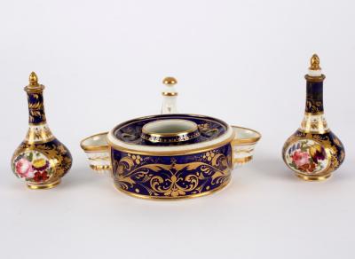 A pair of Derby blue ground scent