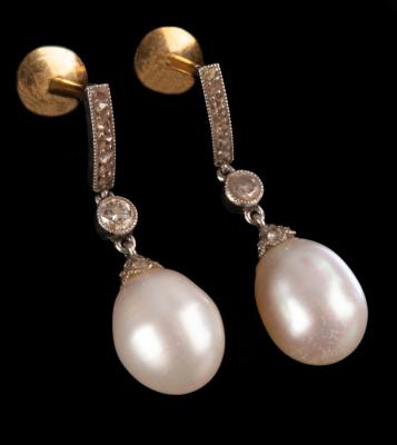 A pair of diamond and pearl drop