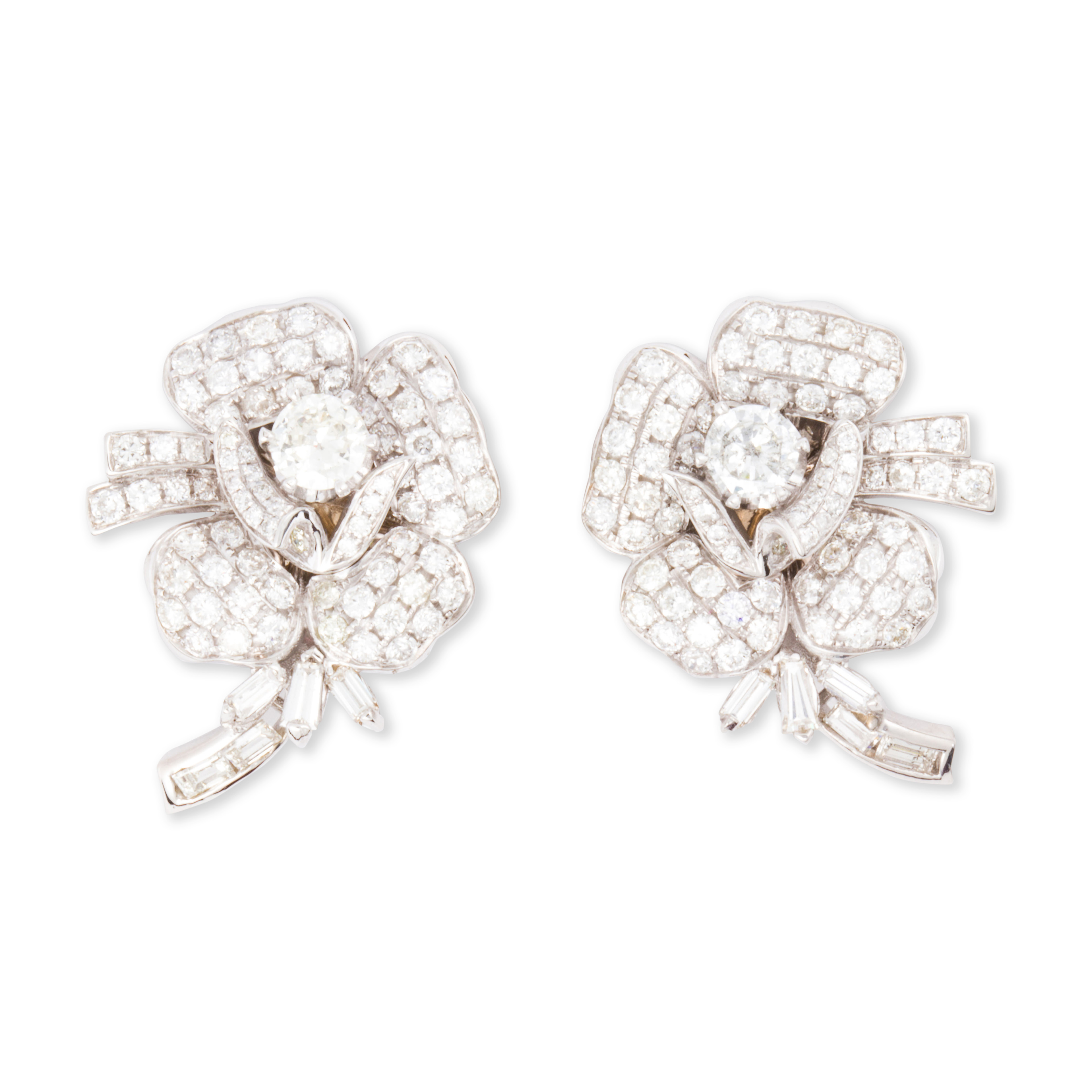 A PAIR OF DIAMOND AND EIGHTEEN