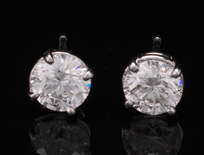 A Pair of Diamond Stud Earrings GIA