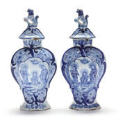 A PAIR OF DUTCH DELFT MANTEL U
