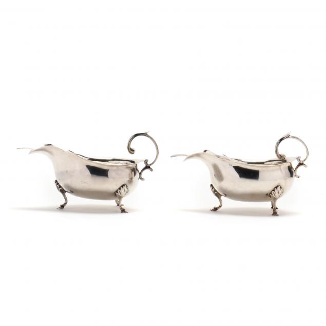 A PAIR OF EDWARDIAN SILVER