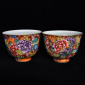 A PAIR OF ENAMEL 'MILLEFLEURS'