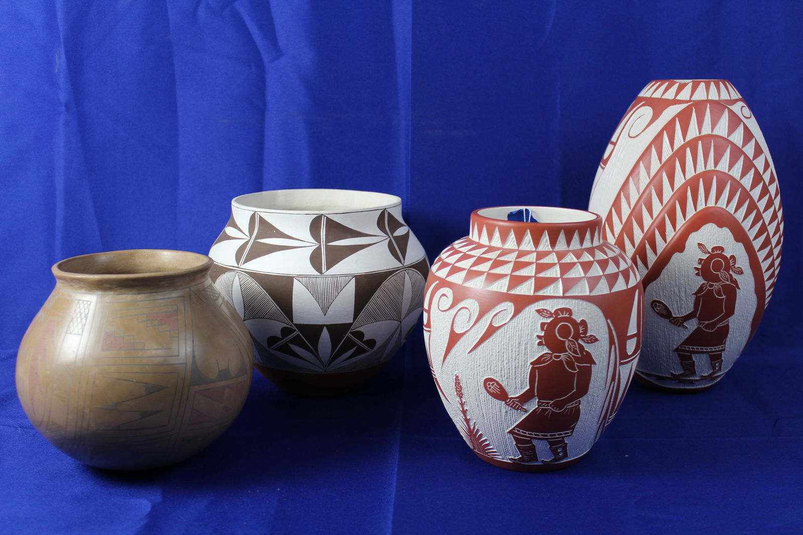 A PAIR OF ETCHED LAGUNA PUEBLO