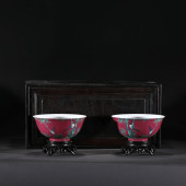 A PAIR OF FAMILLE ROSE PORCELA