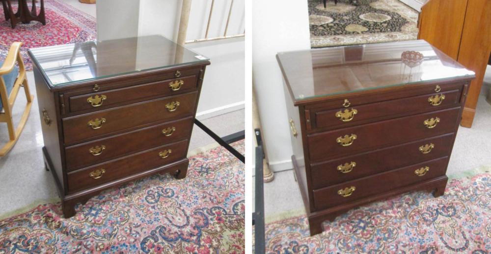 A PAIR OF FEDERAL STYLE MAHOGANY