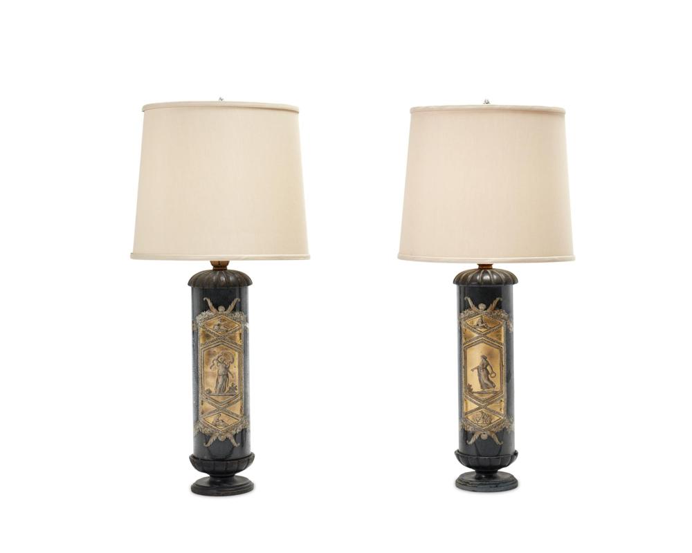 A PAIR OF FORNASETTI VERRE éGLOMISé