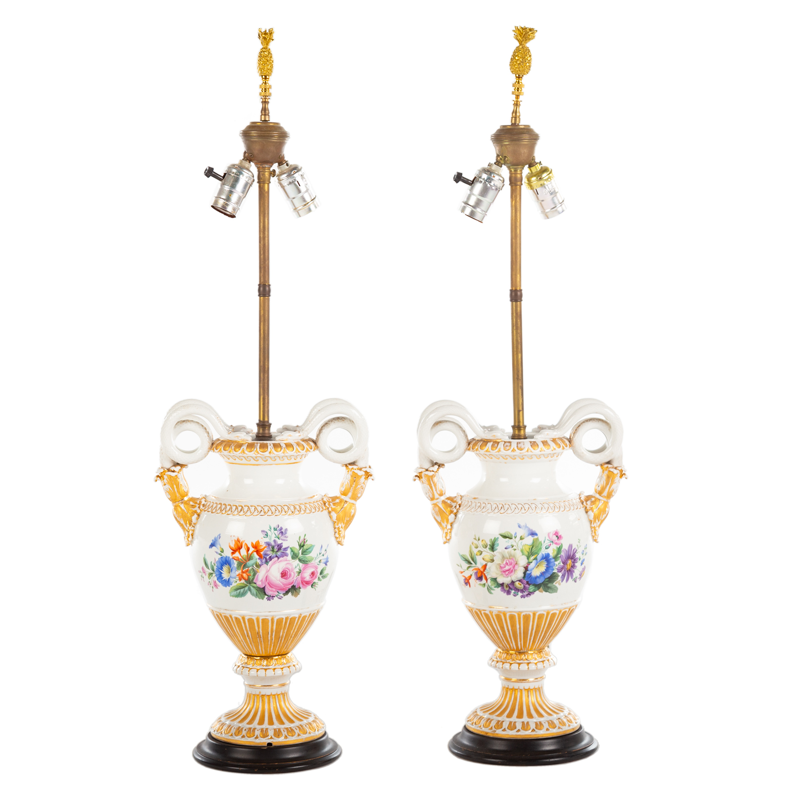 A PAIR OF GERMAN PORCELAIN URN