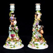 A PAIR OF GERMAN PORCELAIN FLO