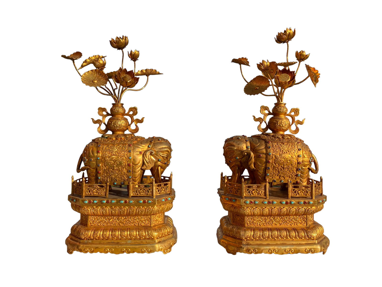 A PAIR OF GILT BRONZE ELEPHANT
