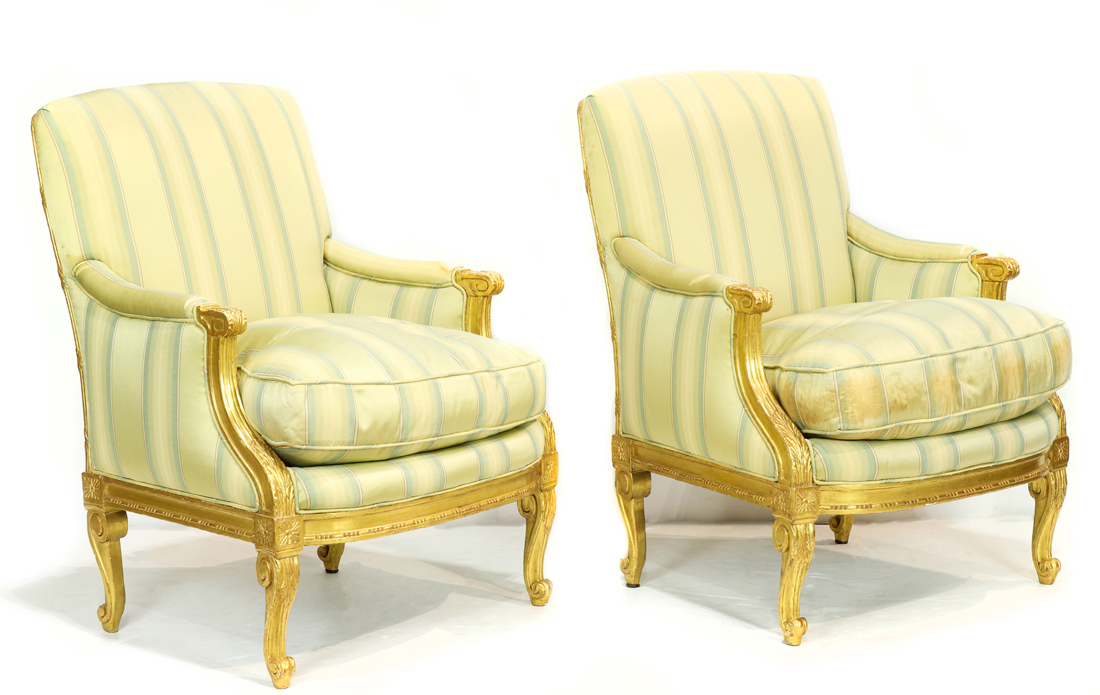 A PAIR OF GILTWOOD CARVED