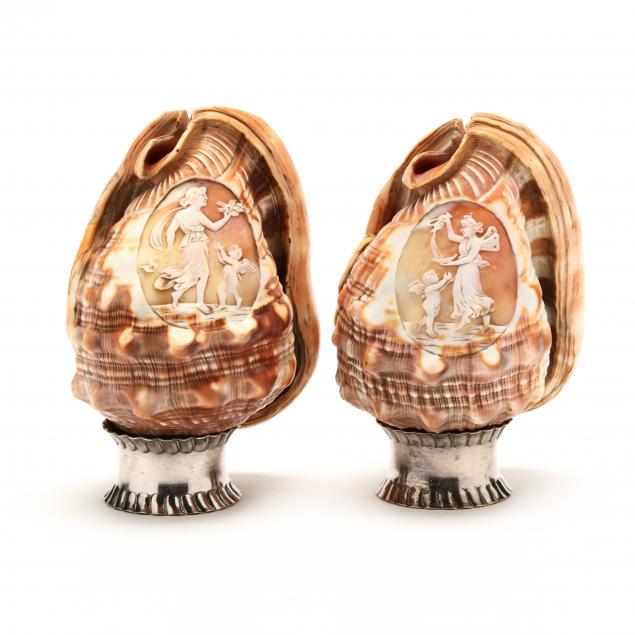 A PAIR OF ITALIAN CAMEO CARVED