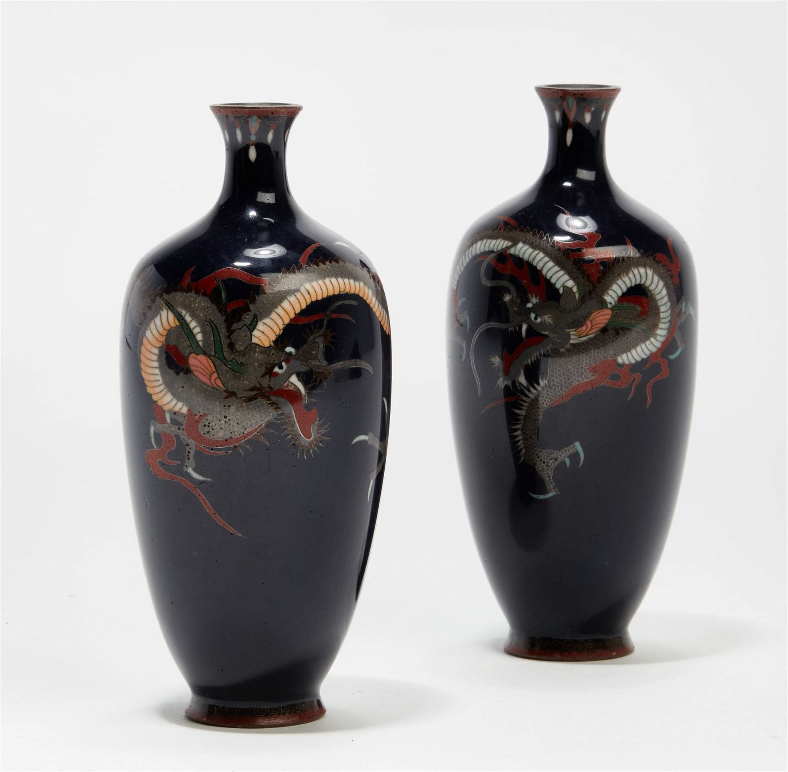 A PAIR OF JAPANESE CLOISONNE ENAMEL