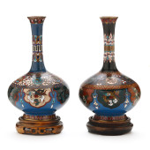 A PAIR OF JAPANESE CLOISONNE V
