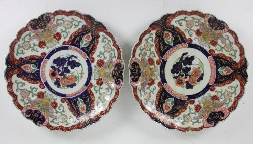 A pair of Japanese imari chargers