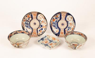 A pair of Japanese Imari bowls