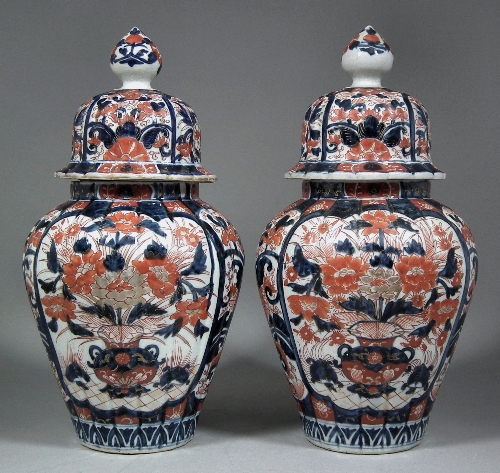 A pair of Japanese porcelain