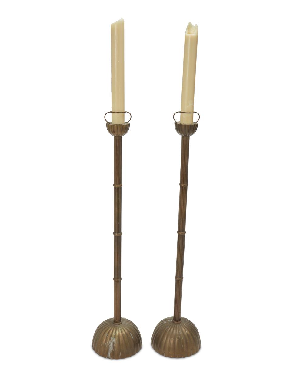A PAIR OF JAPANESE SHOKUDAI
