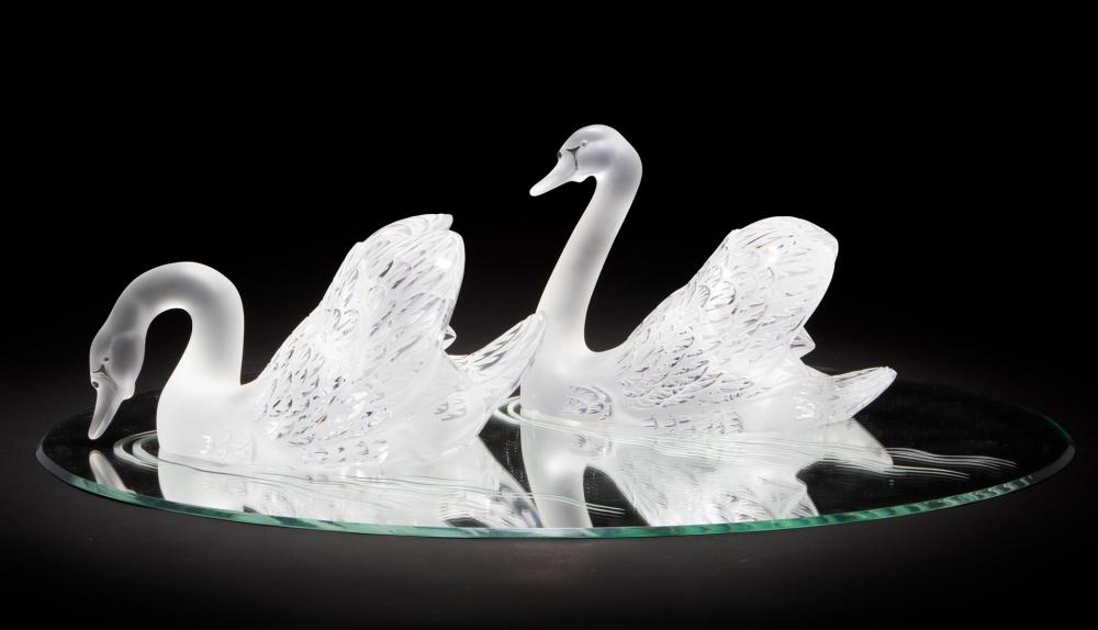 A PAIR OF LALIQUE ART GLASS
