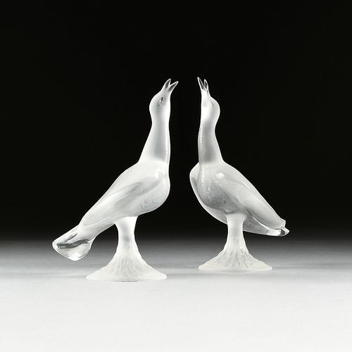 A PAIR OF LALIQUE FROSTED AND CLEAR