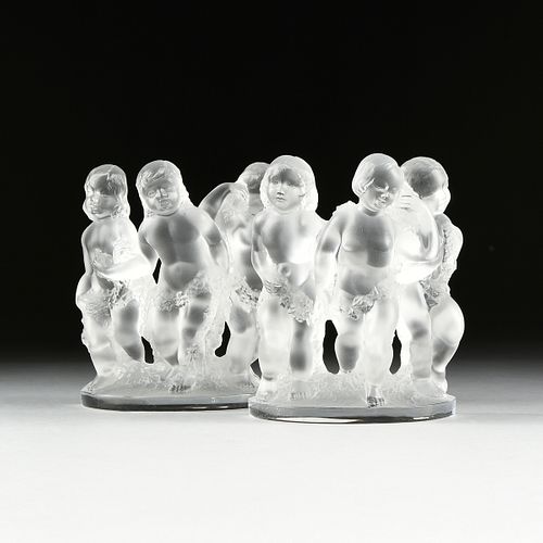 A PAIR OF LALIQUE FROSTED CRYSTAL