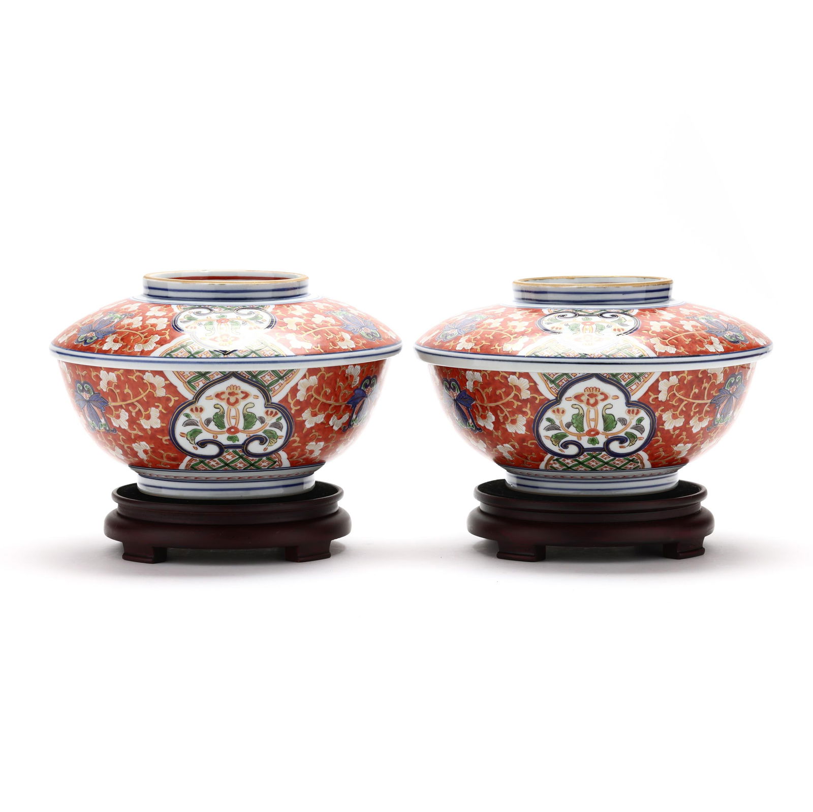 A PAIR OF LARGE JAPANESE IMARI RICE