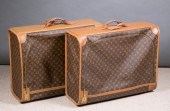 A PAIR OF LOUIS VUITTON SOFT-S
