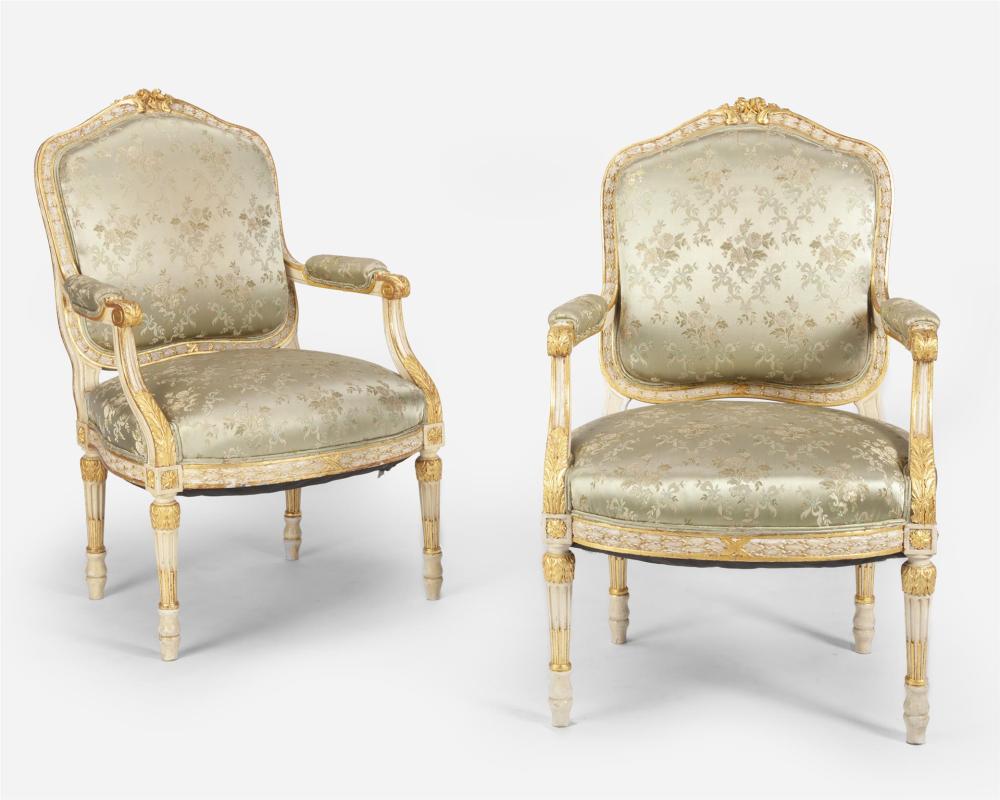 A PAIR OF LOUIS XVI-STYLE CARVED