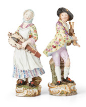 A PAIR OF MEISSEN PORCELAIN MU
