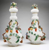 A pair of Meissen style 'Schne