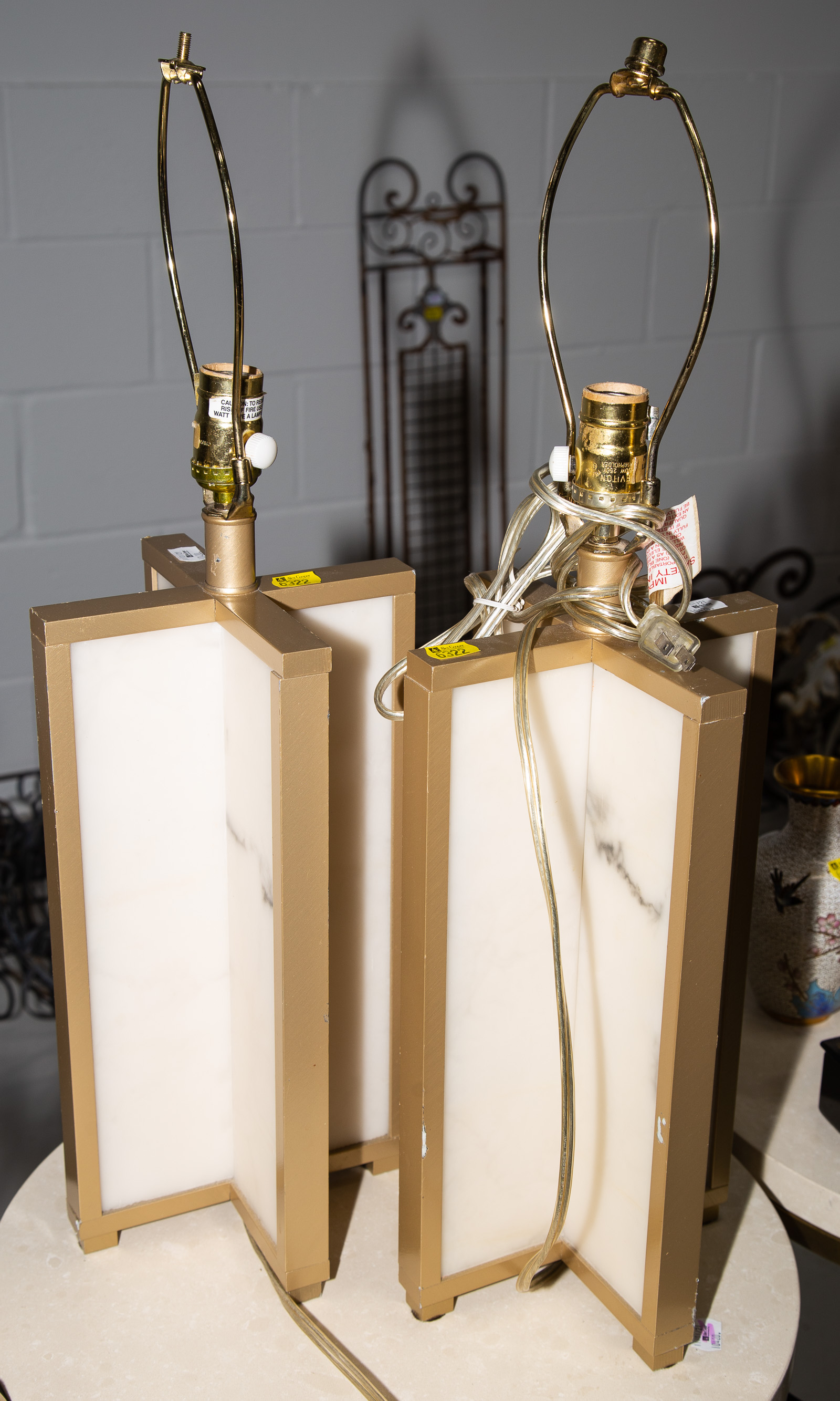 A PAIR OF MODERN STYLE RESIN