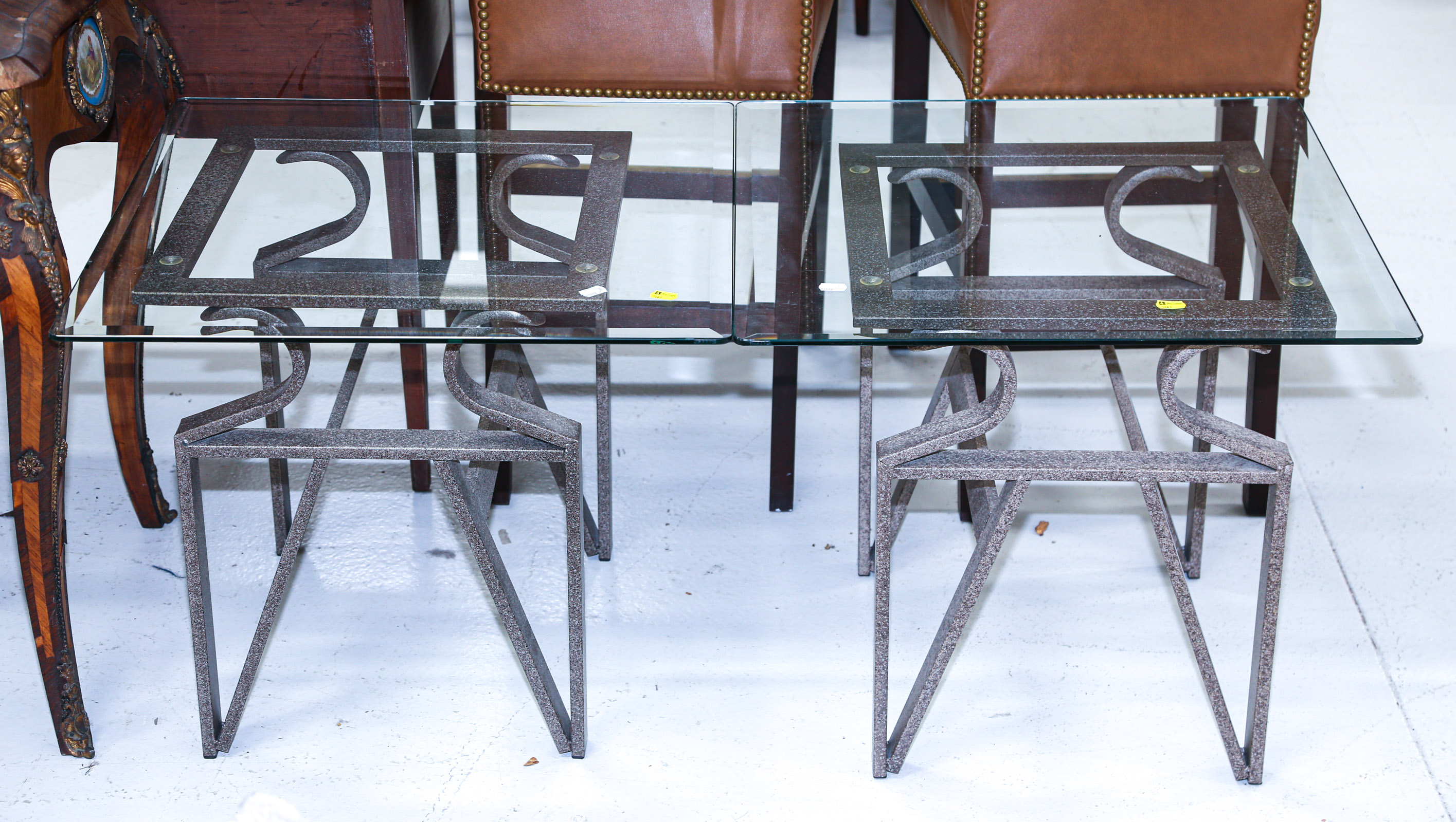 A PAIR OF MODERN STYLE METAL END