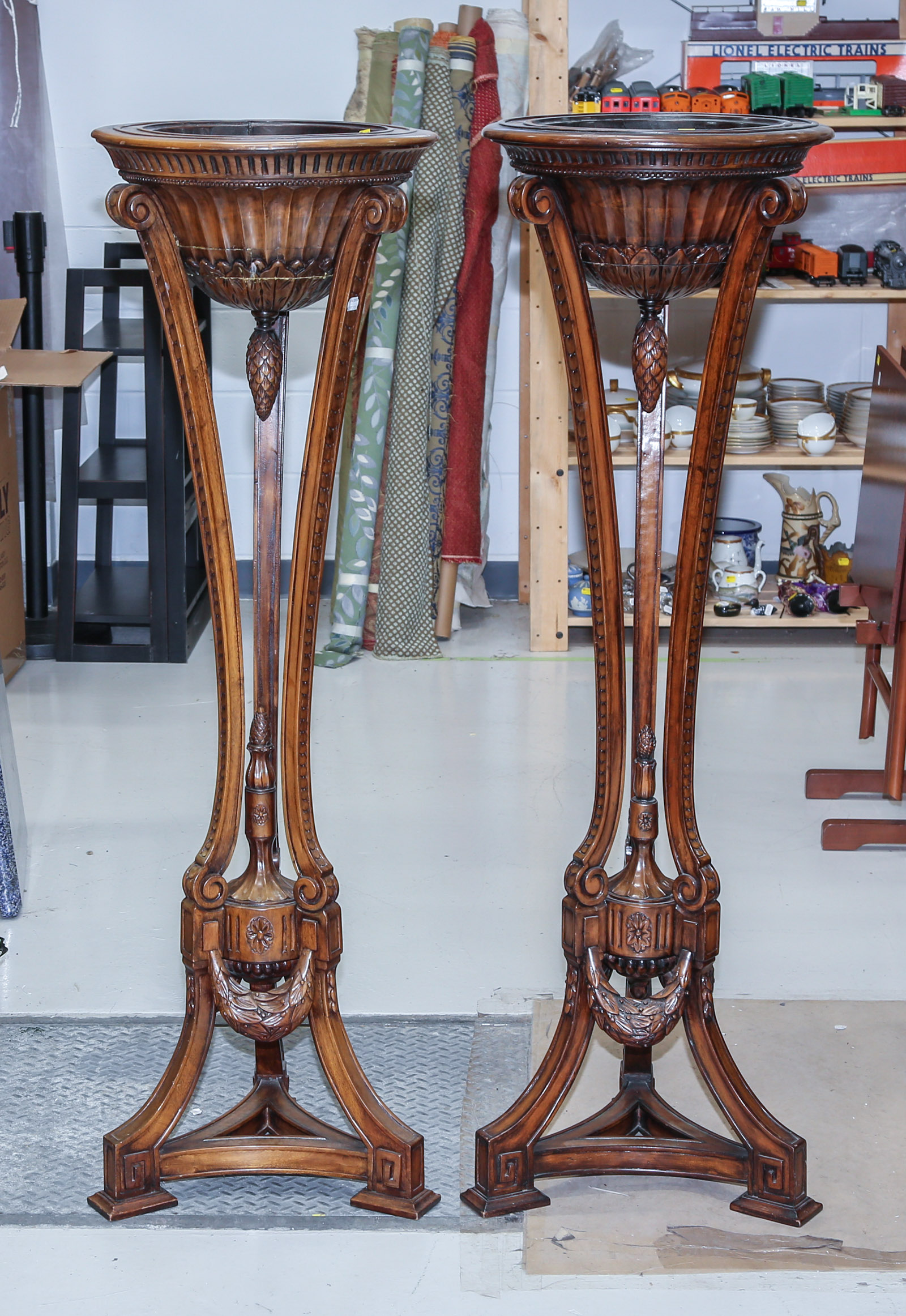 A PAIR OF NEOCLASSICAL STYLE FERN