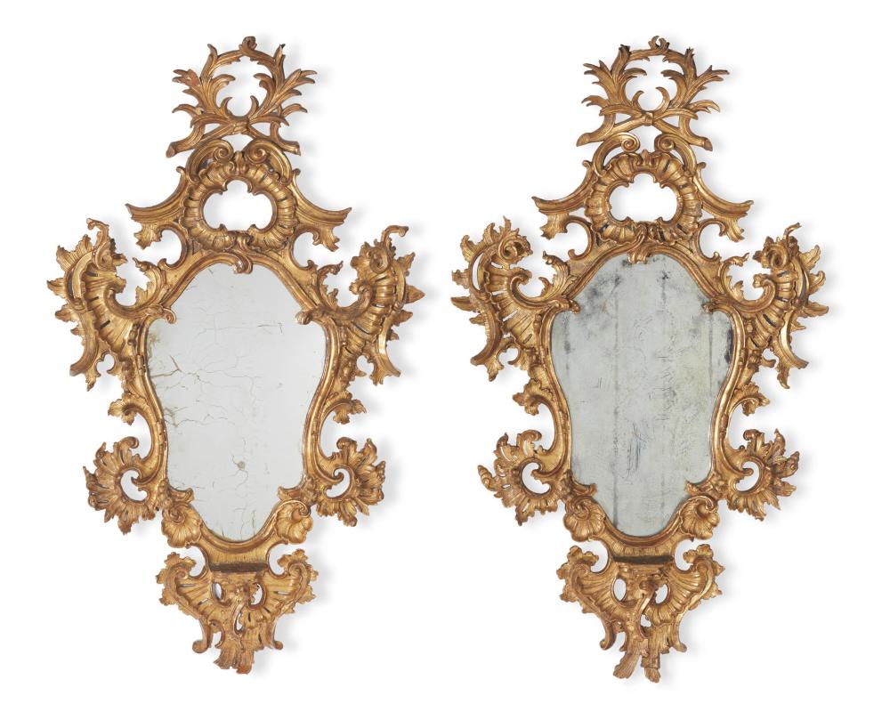 A PAIR OF NORTHERN ITALIAN CARVED