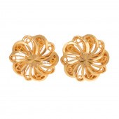 A PAIR OF OPENWORK SWIRL EARRI