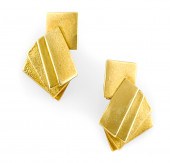 A pair of Piza for Artcurial g