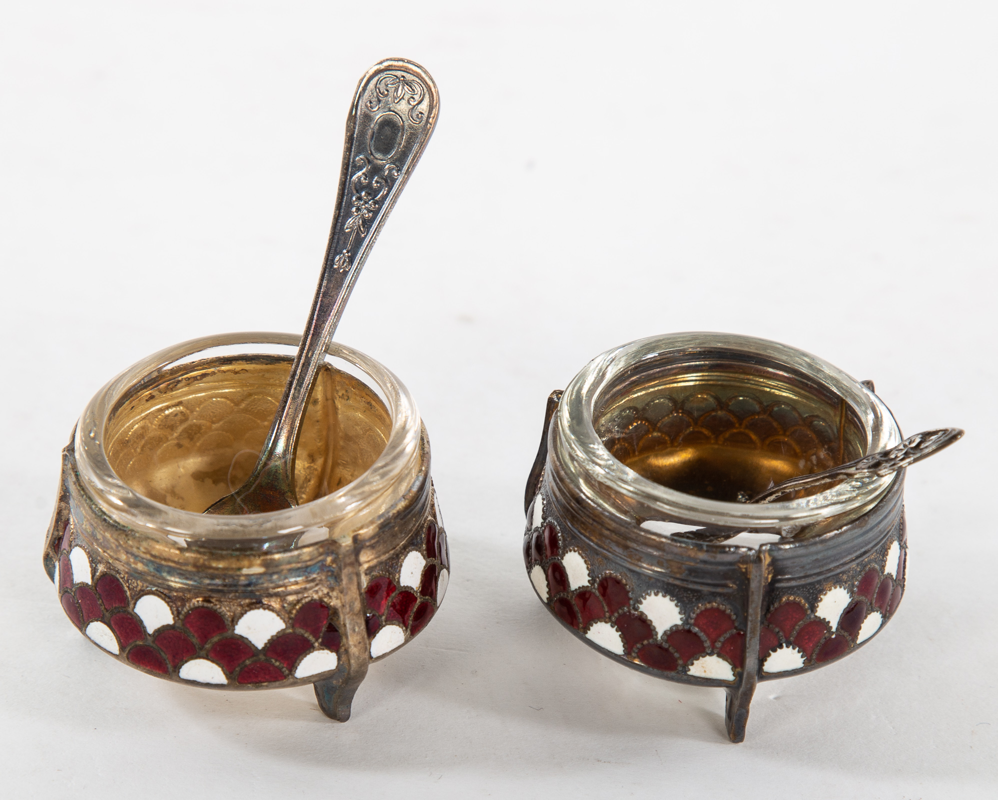 A PAIR OF RUSSIAN HOMMET ENAMEL