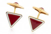 A PAIR OF RUSSIAN YELLOW GOLD,