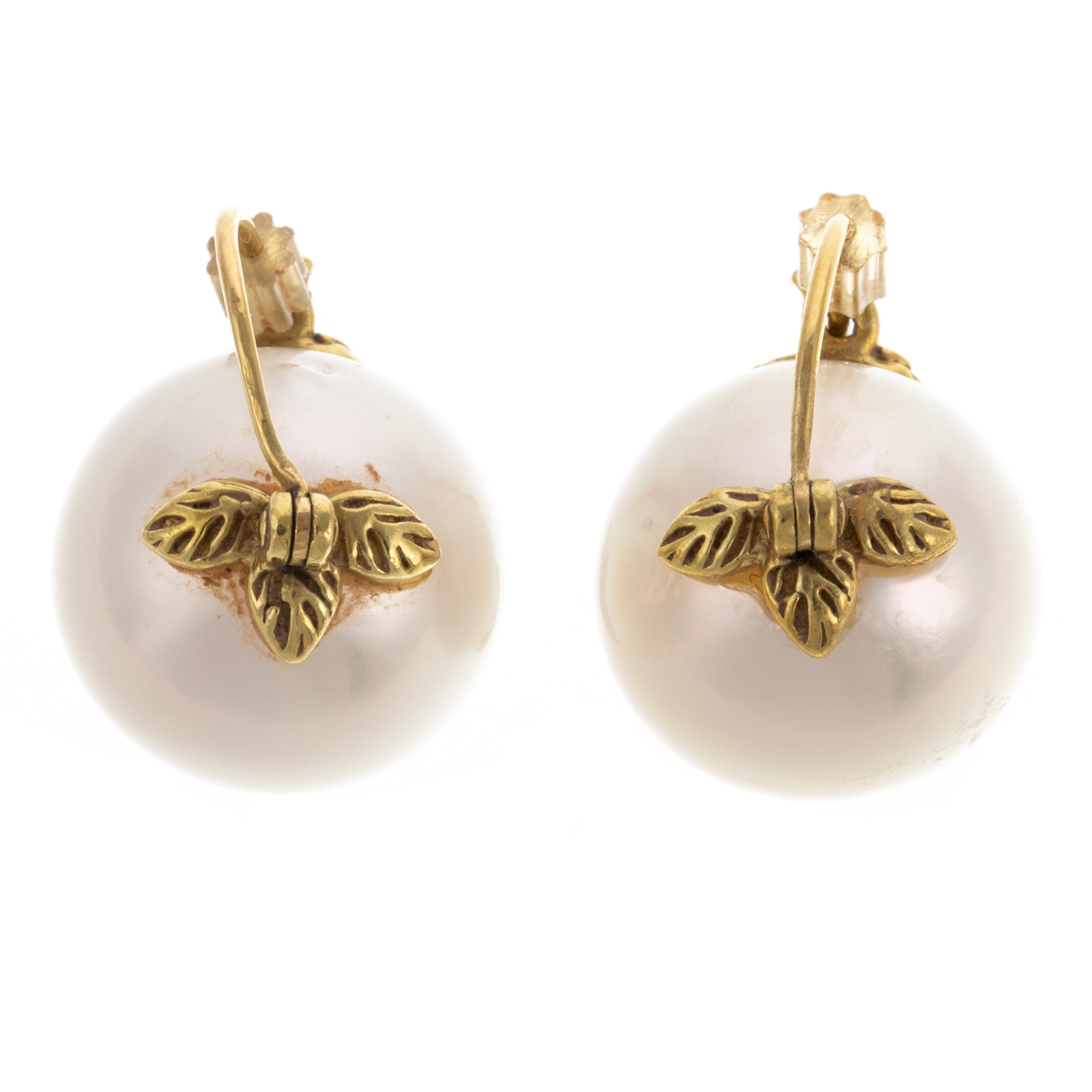 A PAIR OF SAMIRA 13 PEARL HOOP