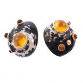 A PAIR OF SEA SHELL EARRINGS B