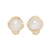 A PAIR OF SOUTH SEA CULTURED P